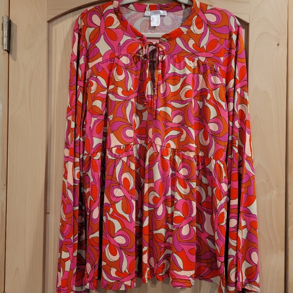 VENUS top - Picture 5 of 7